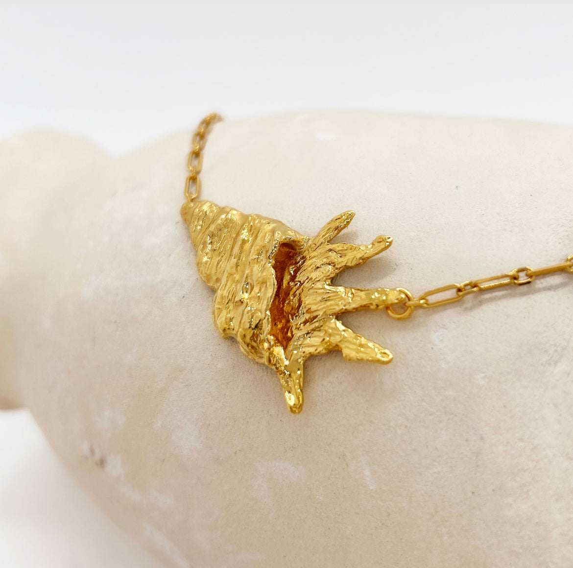 Collier Ellaosi - archive