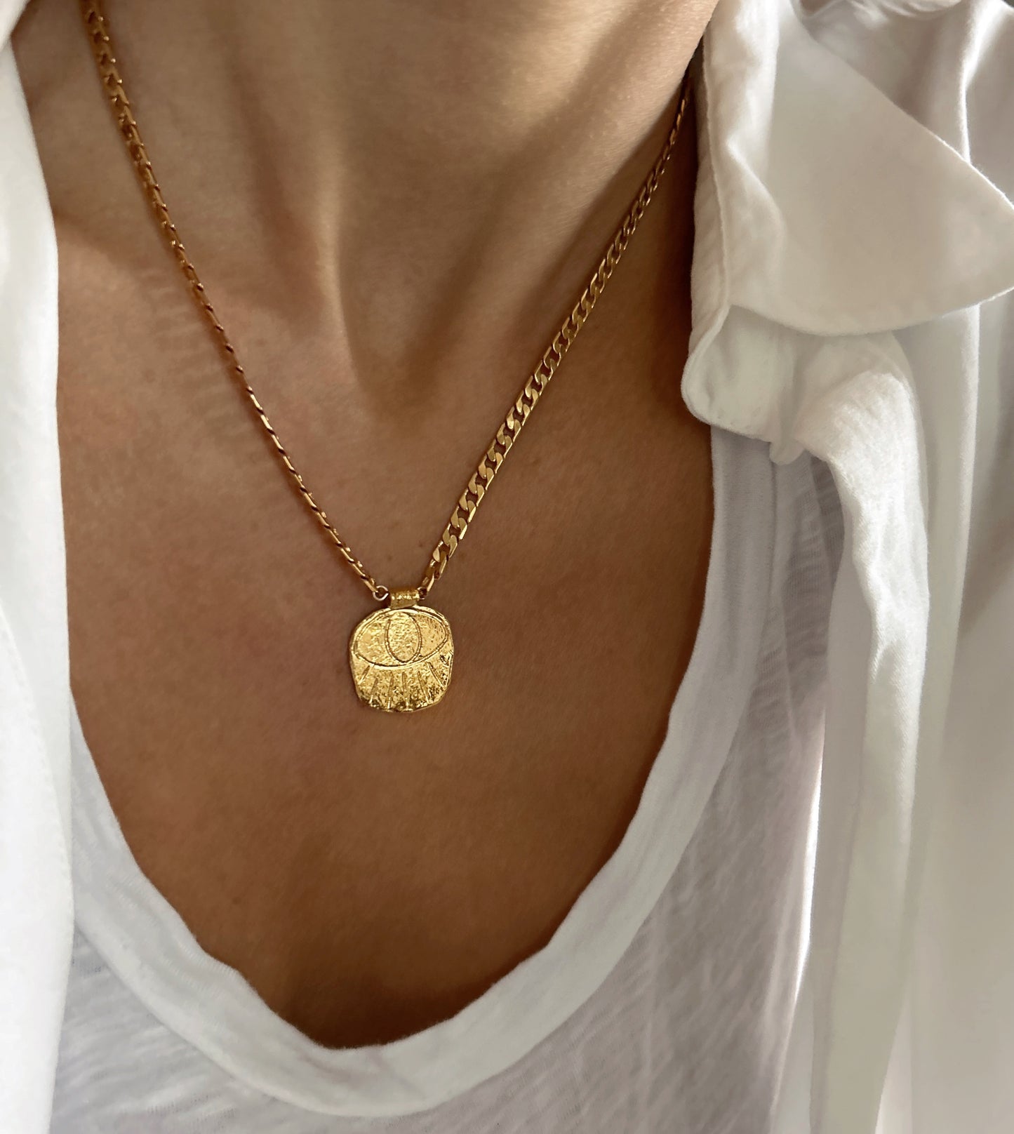 Collier Topia - archive