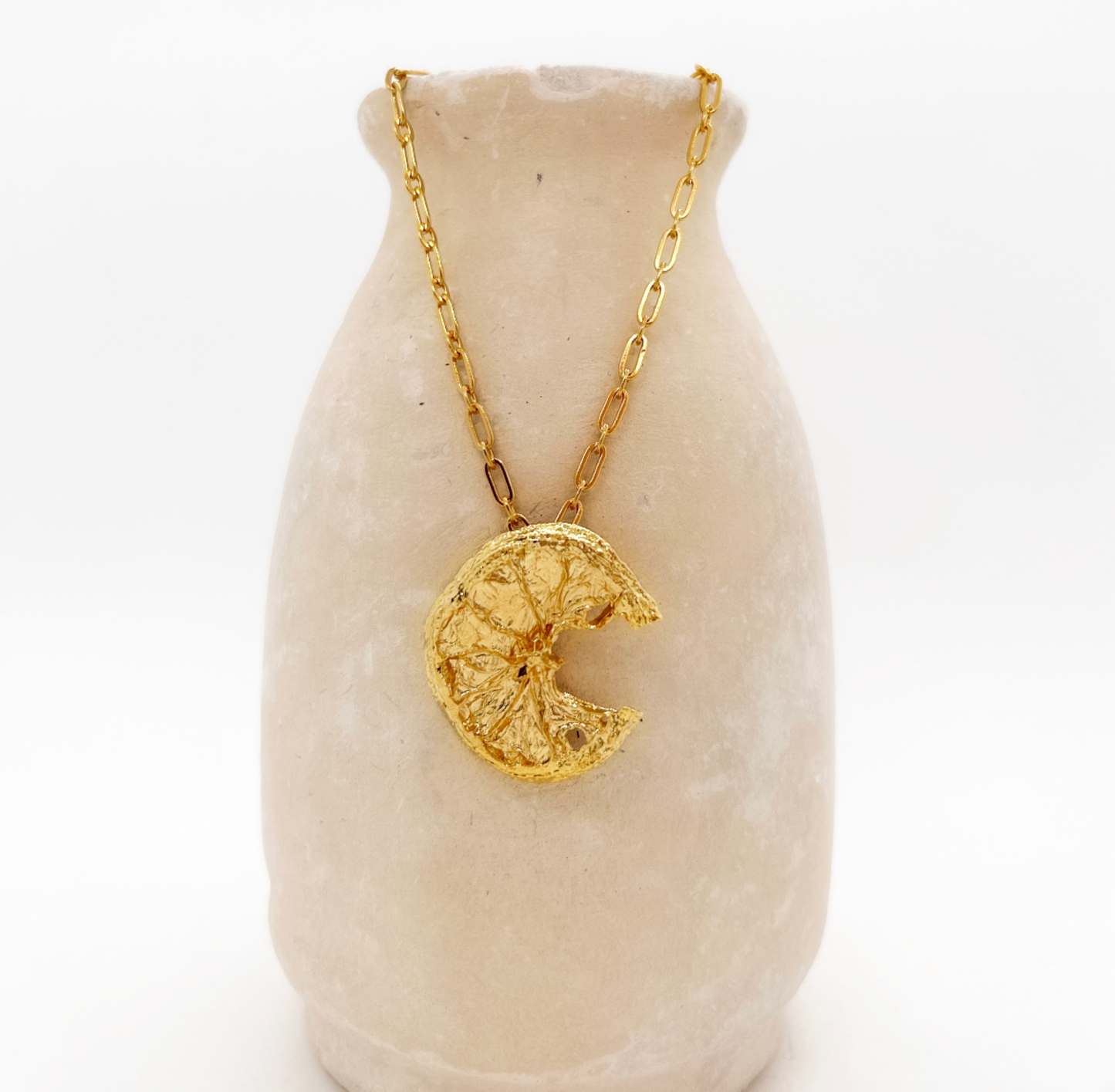 Collier Perea - archive