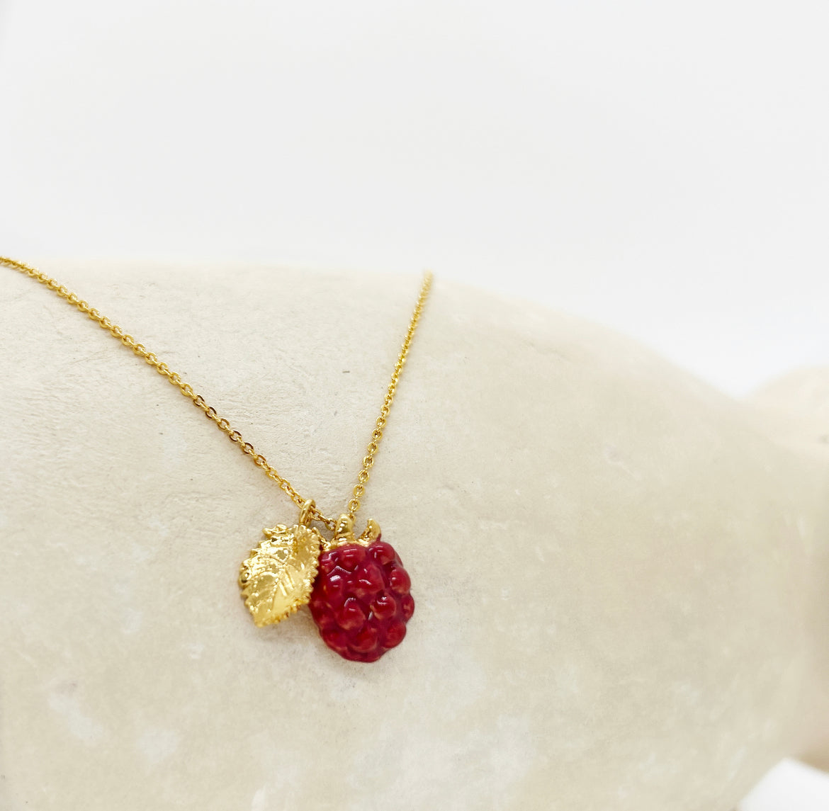 Collier Belenis - archive