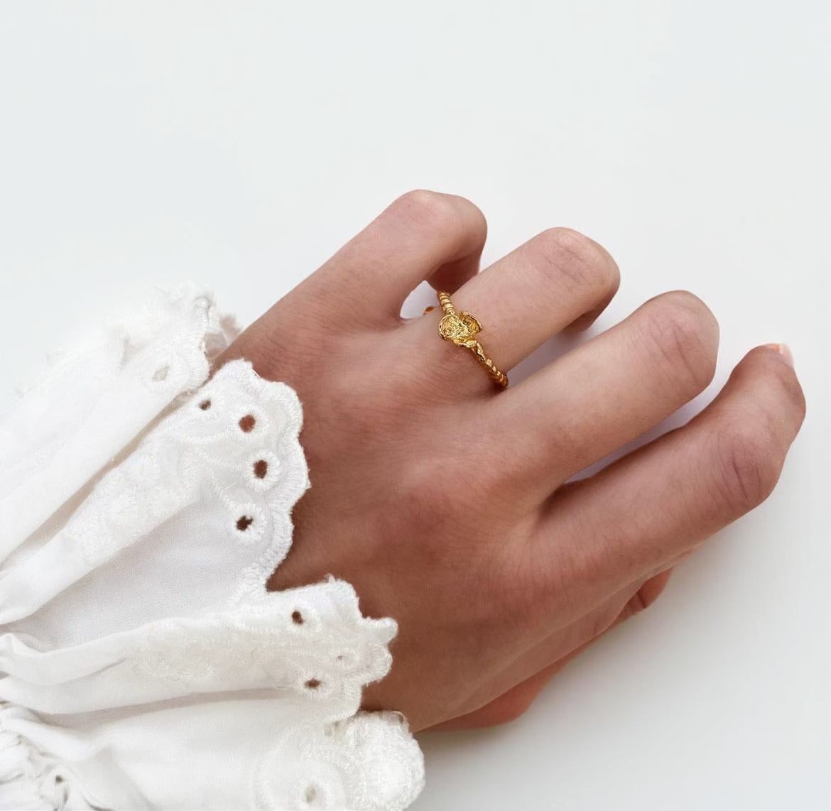 Elise Tsikis Paris Bague Terezin - archive