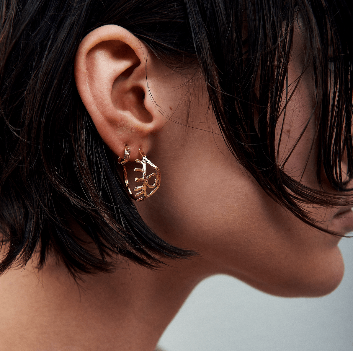 Elise Tsikis Paris Boucles d'oreilles Ledaria - archive