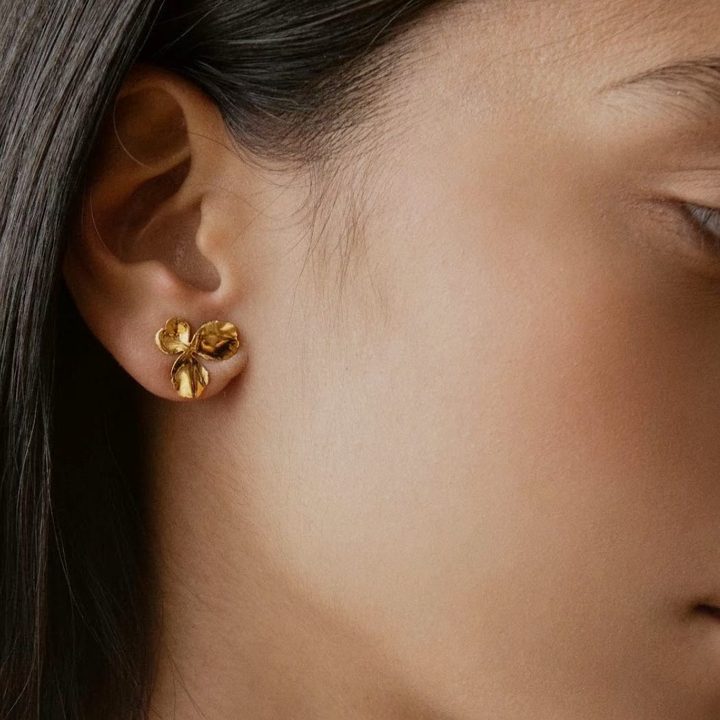 Elise Tsikis Paris Boucles d'oreilles Pensée Small