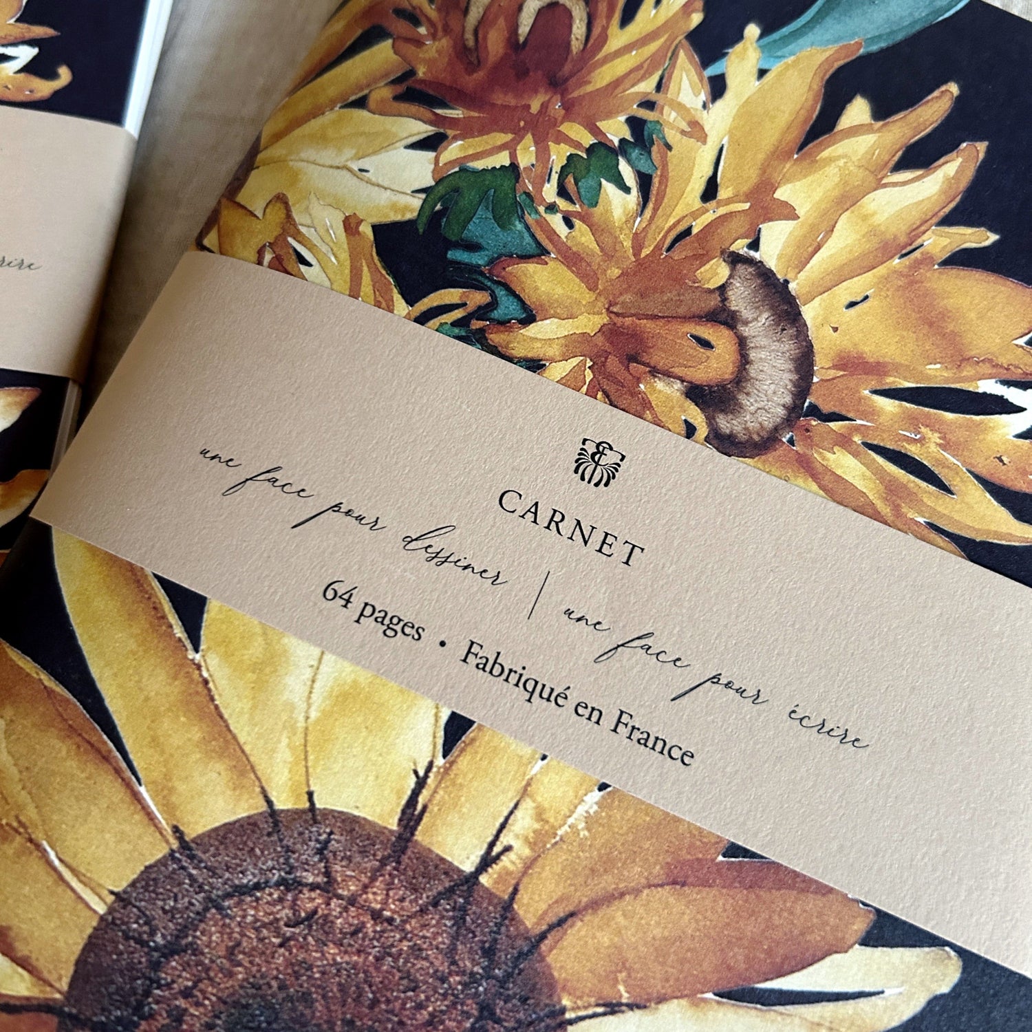 Elise Tsikis Paris Carnets Leila