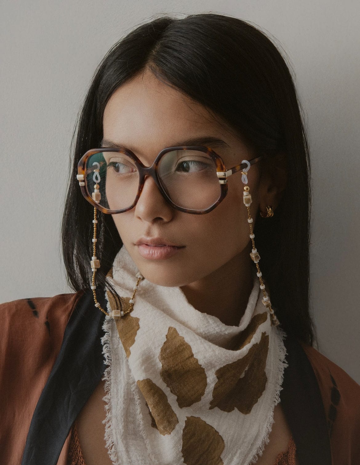 Elise Tsikis Paris Chaîne de lunettes Tulia