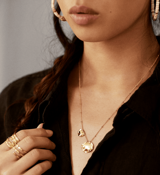 Elise Tsikis Paris Collier Corinthe - archive