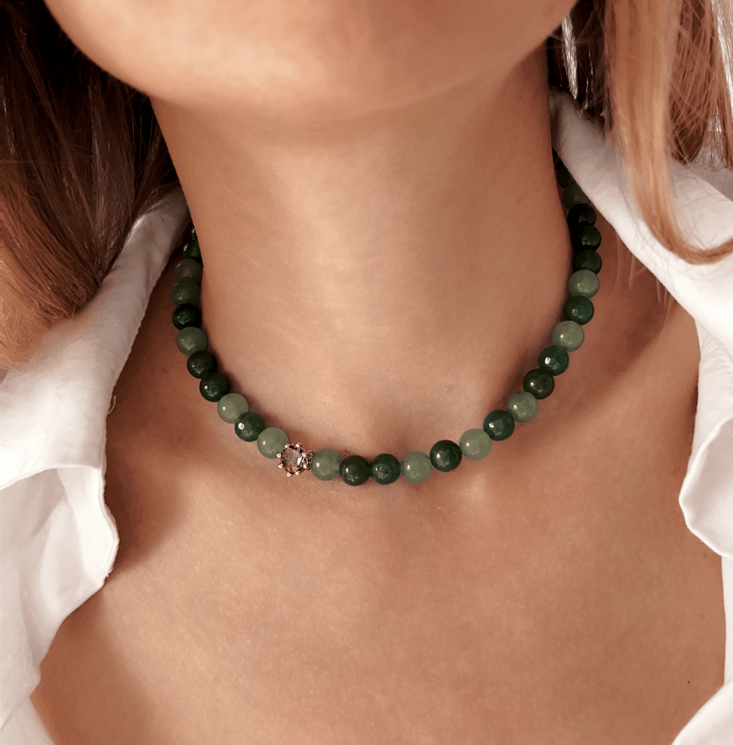 Elise Tsikis Paris Collier Ismailaga - archive