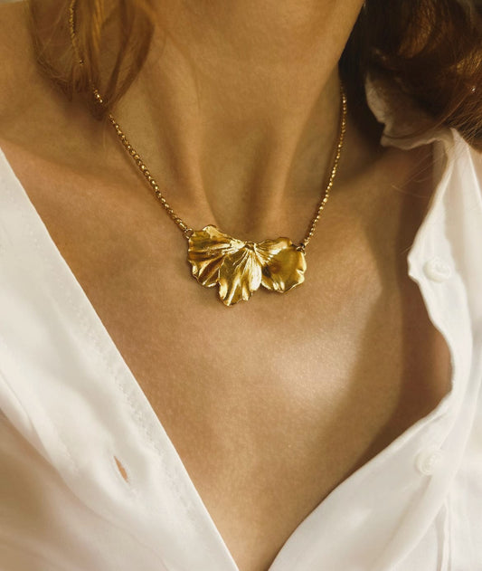 Elise Tsikis Paris Collier Karyes