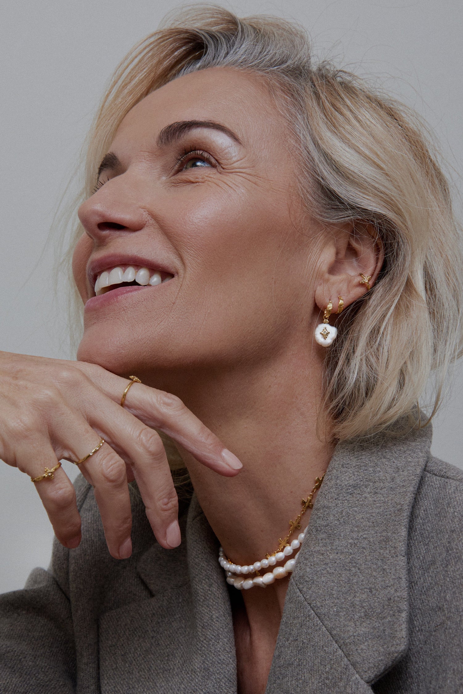Elise Tsikis Paris Collier Oia
