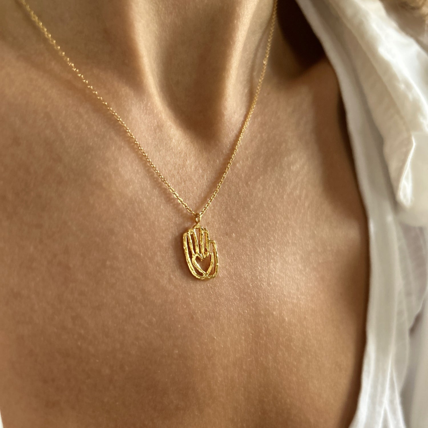 Elise Tsikis Paris Collier Proteccion