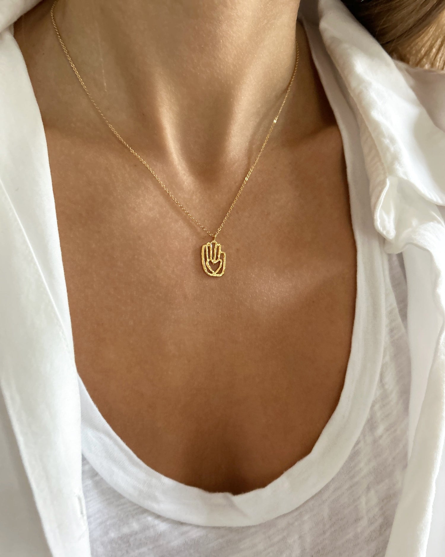 Elise Tsikis Paris Collier Proteccion