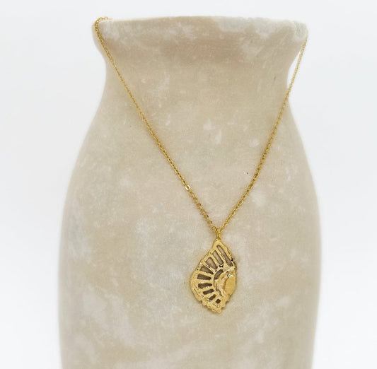 Elise Tsikis Paris Collier Vallinos - archive