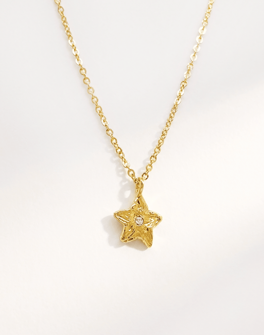 Elise Tsikis Paris Collier Waco