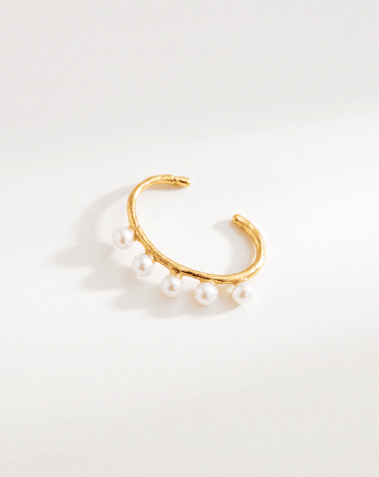 Elise Tsikis Paris Earcuff Moly Pearl