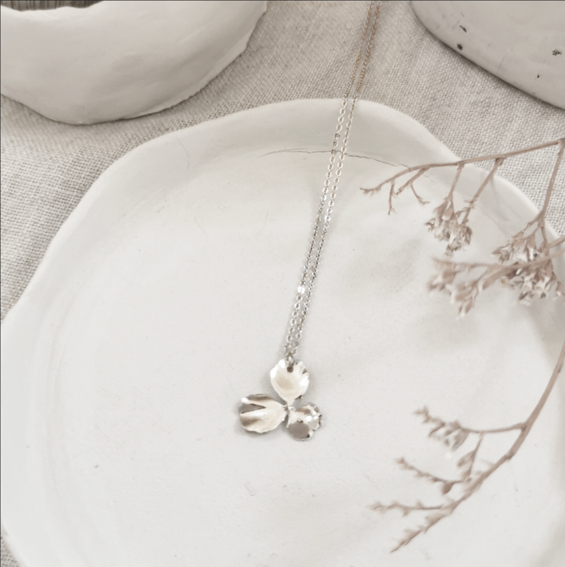 Collier Pensee