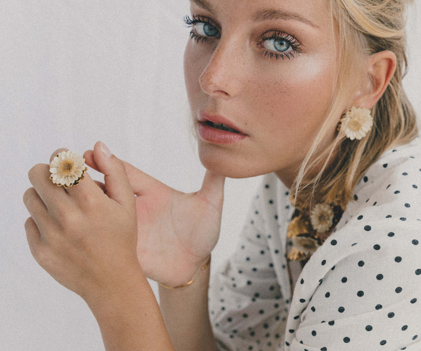 MELONNE - Elise Tsikis