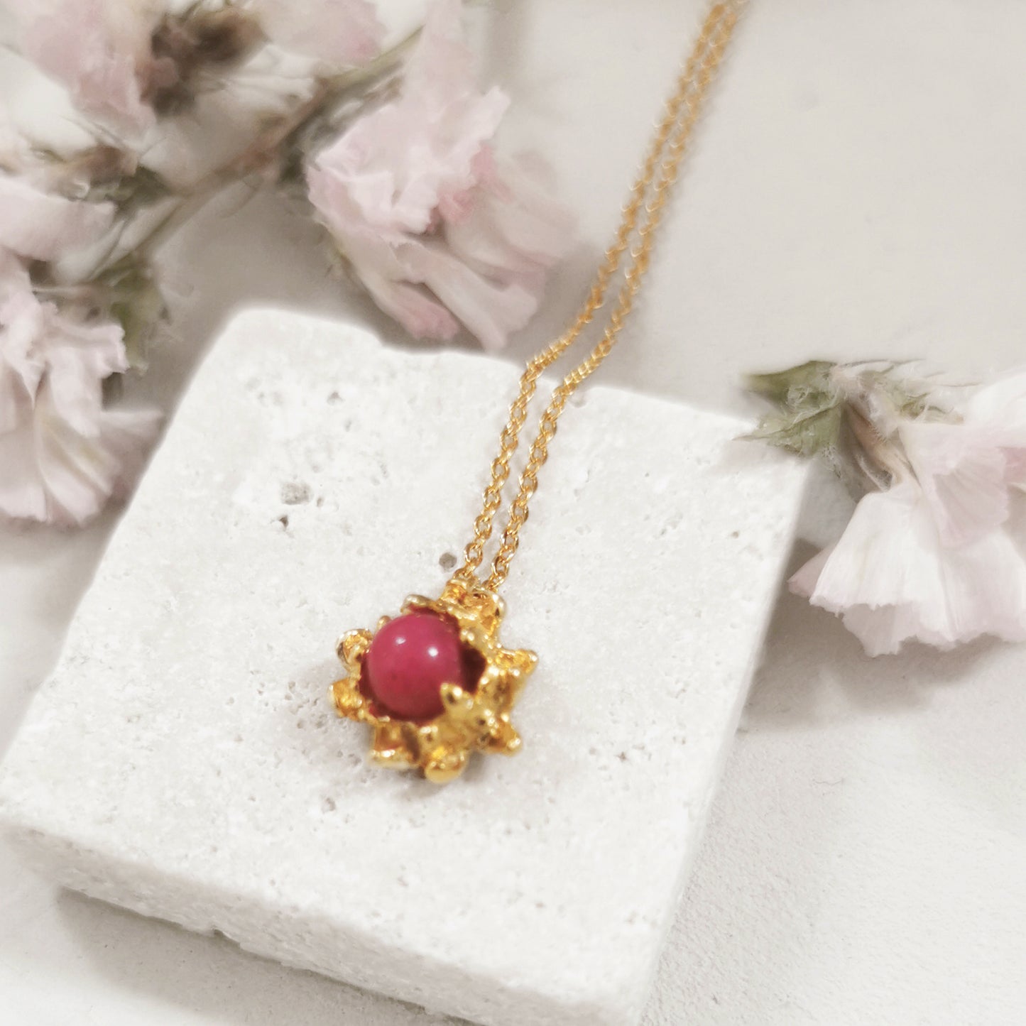 Collier Pivoine