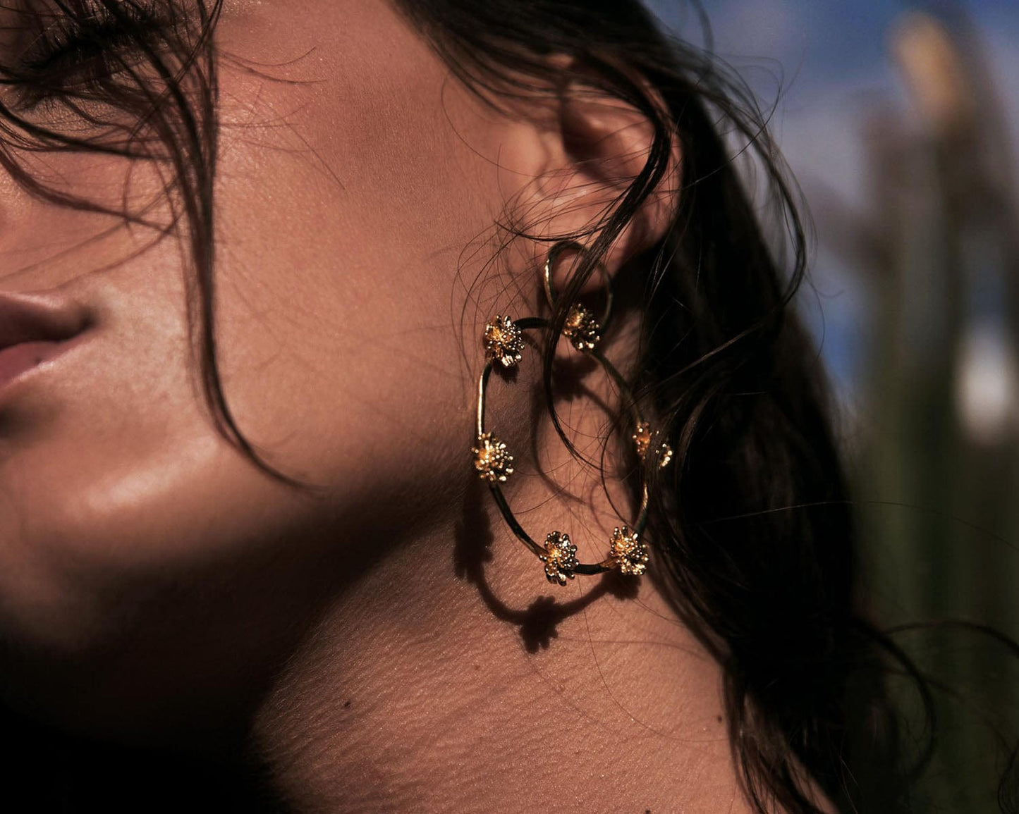 Elise Tsikis Paris Boucles Marguerite Large - archive