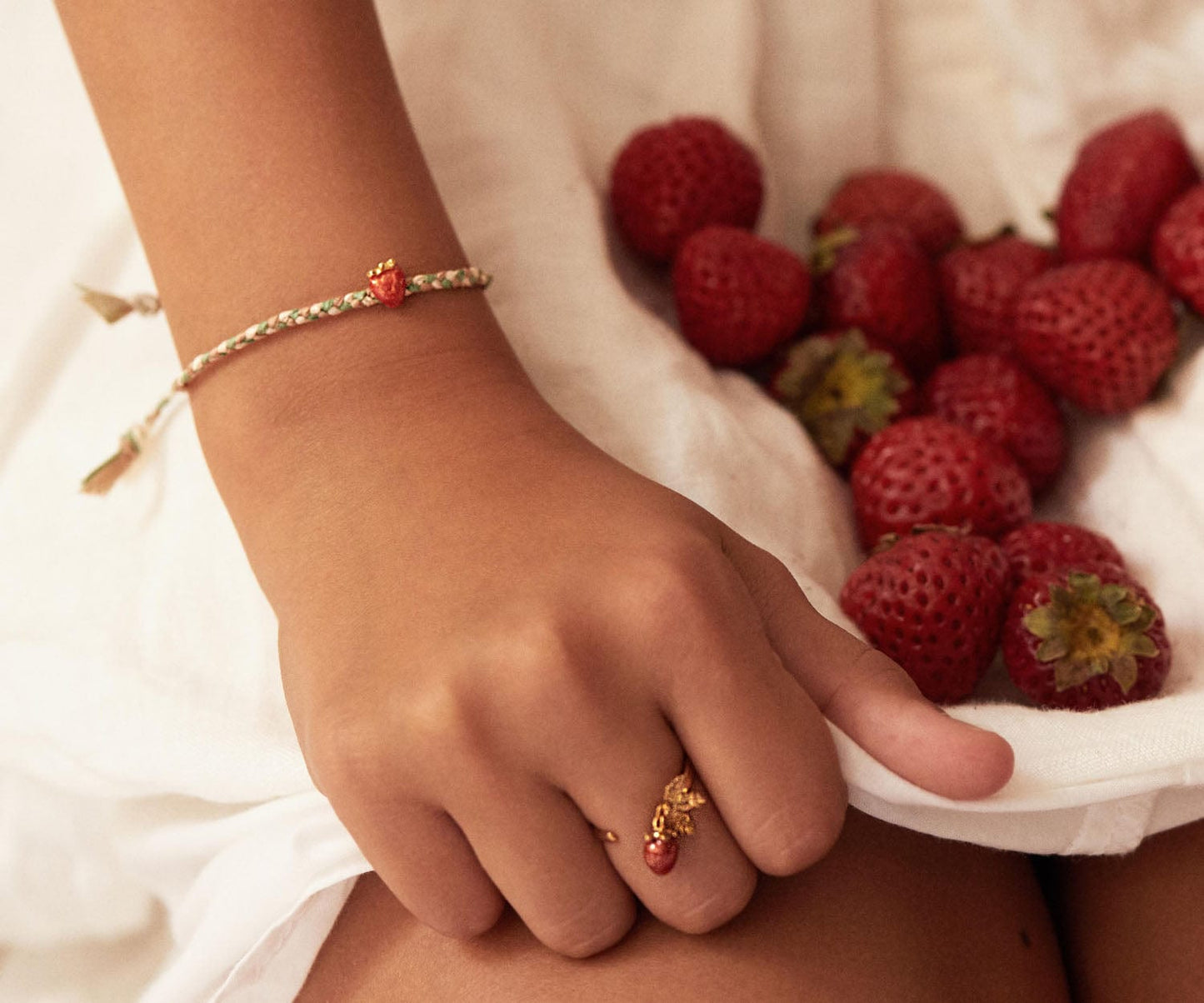 Elise Tsikis Paris Bracelet Hanelis
