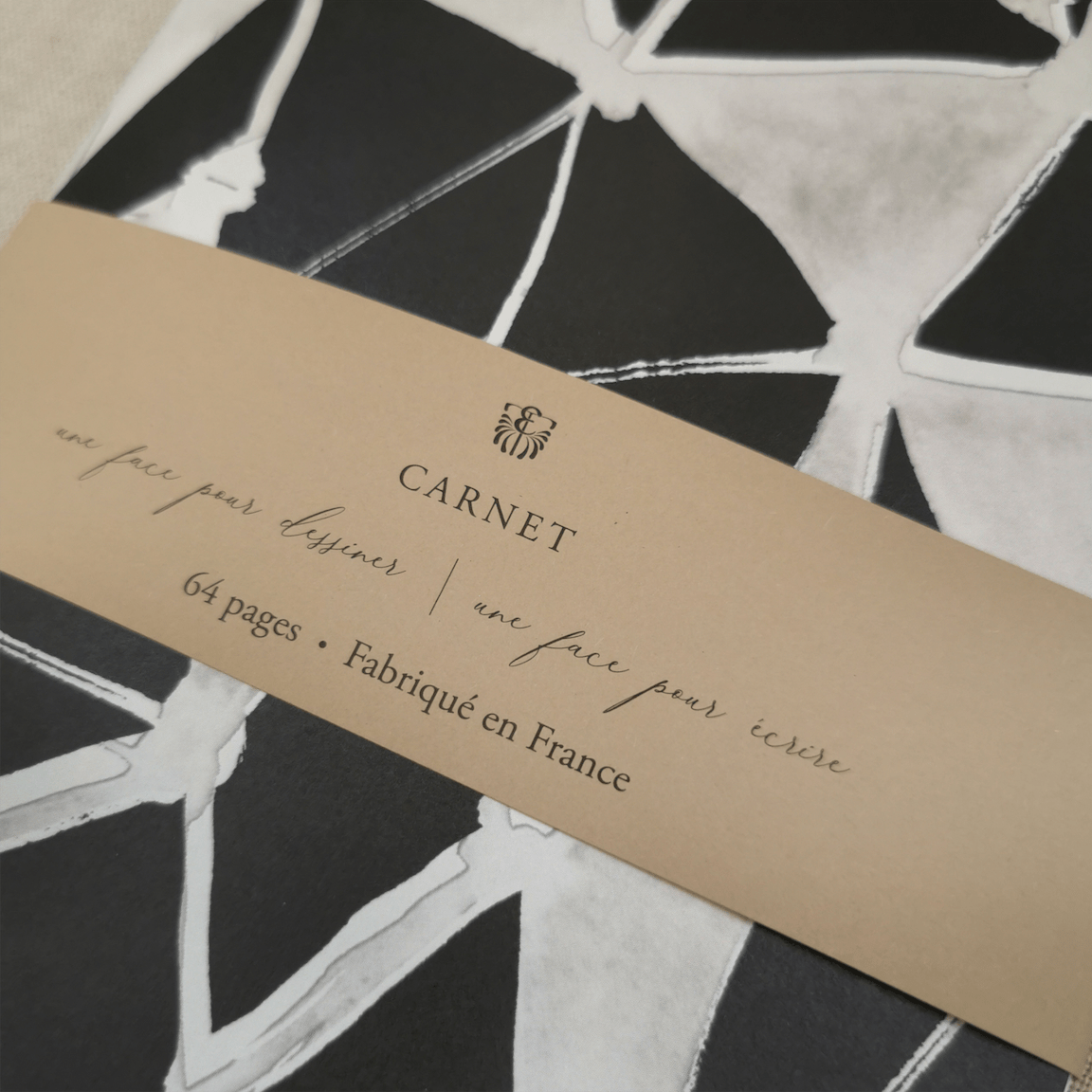 Elise Tsikis Paris Carnets Delphine