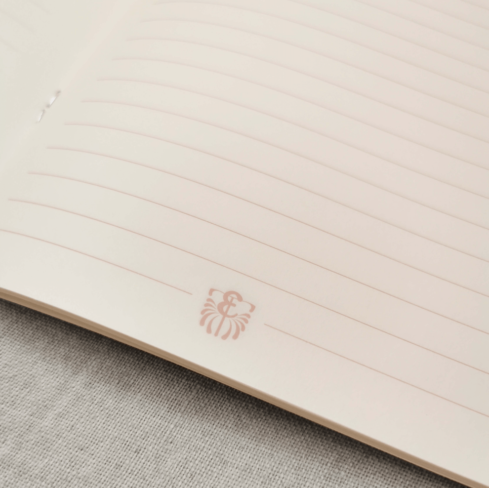 Elise Tsikis Paris Carnets Delphine