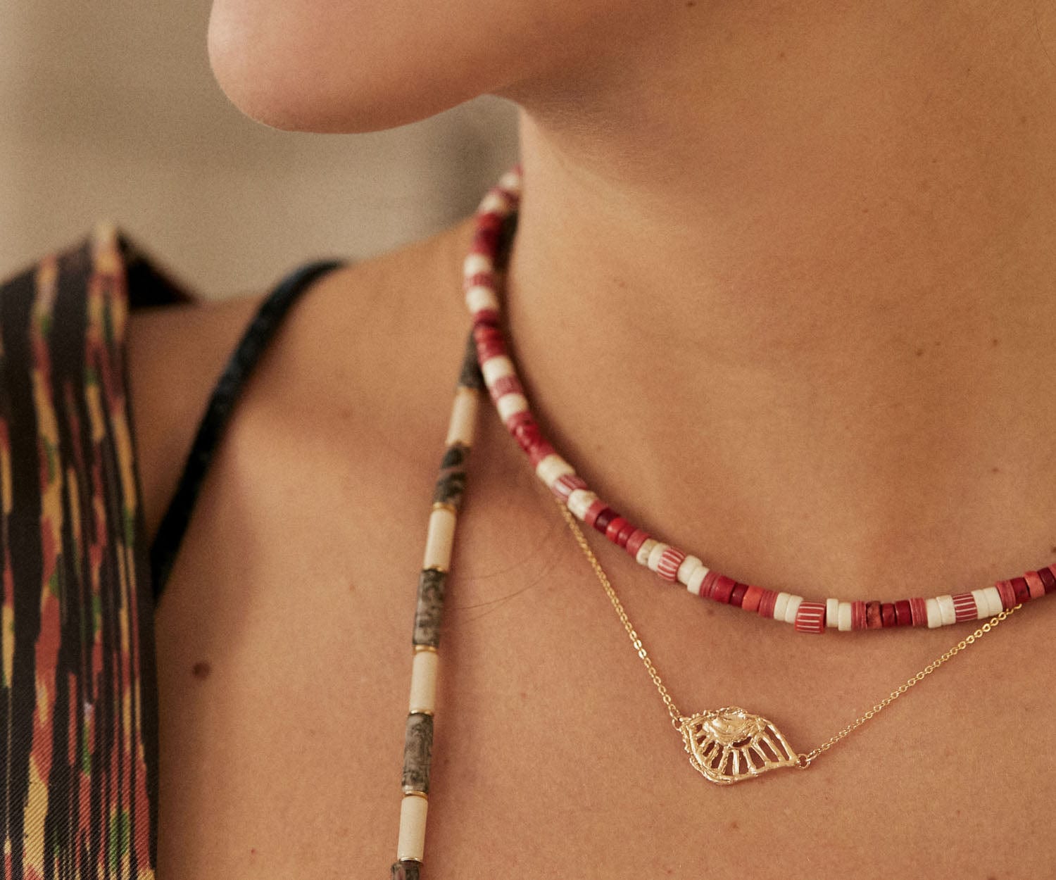 Elise Tsikis Paris Collier Arbia - archive