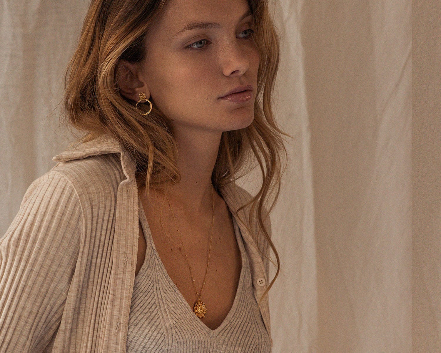 Elise Tsikis Paris Collier Cordes - archive