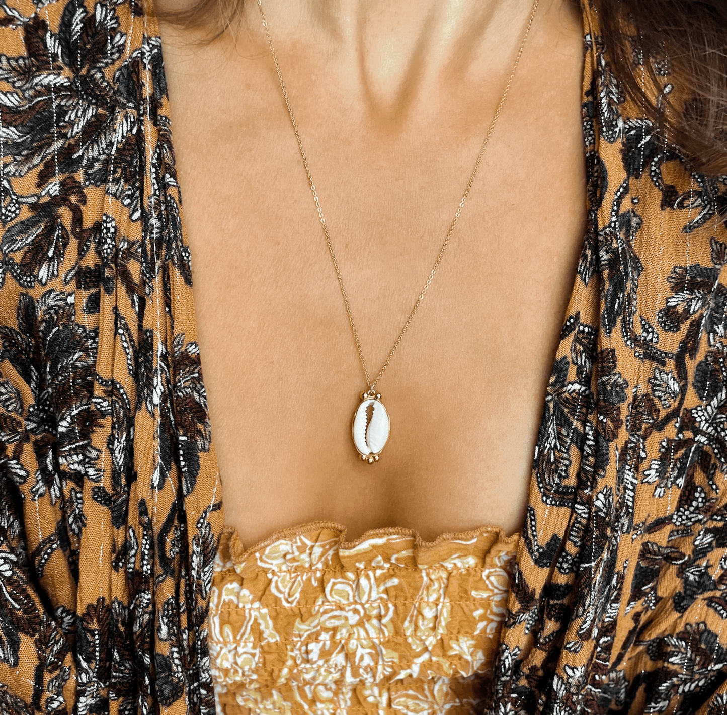 Elise Tsikis Paris Collier Valos - archive