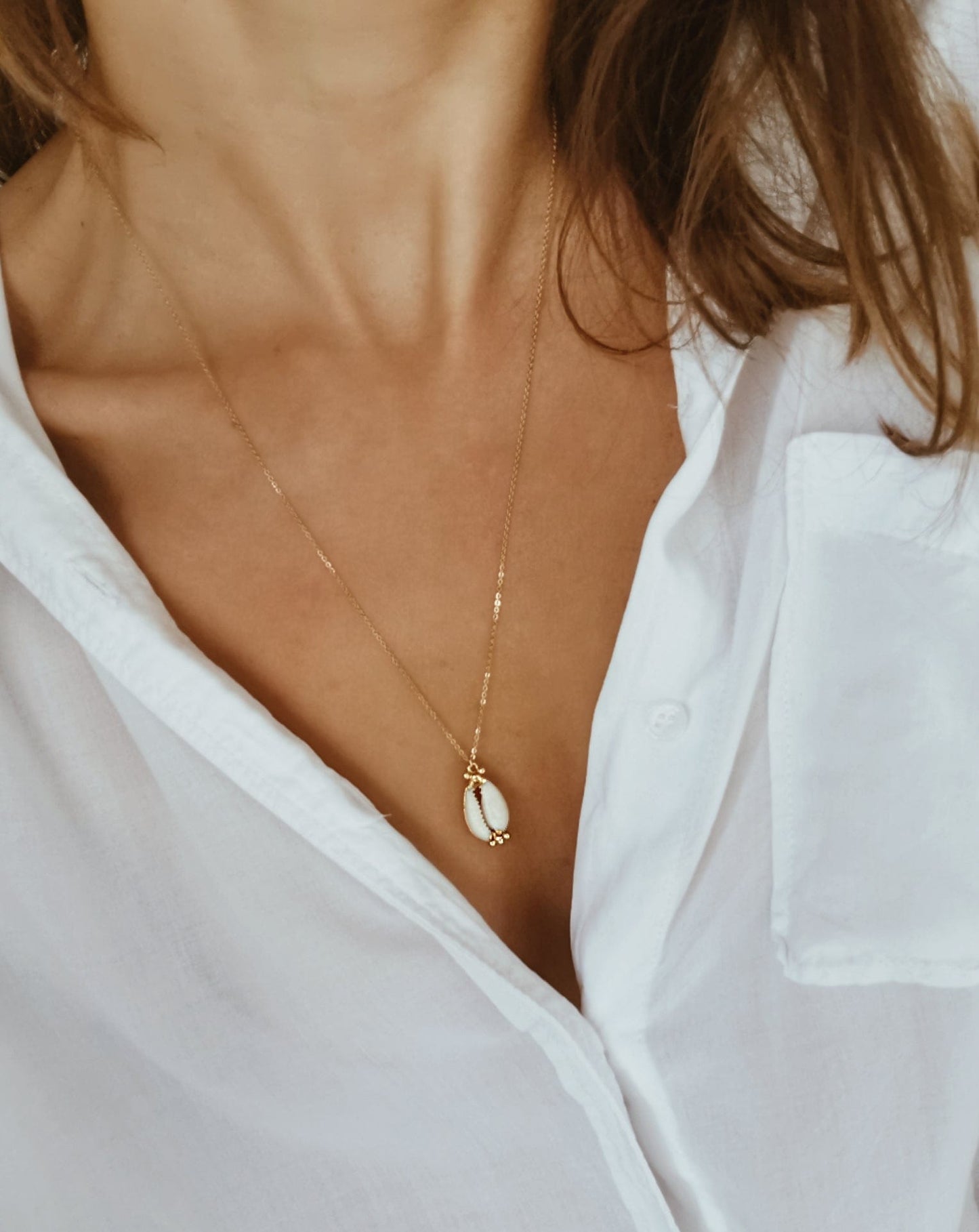 Elise Tsikis Paris Collier Valos - archive