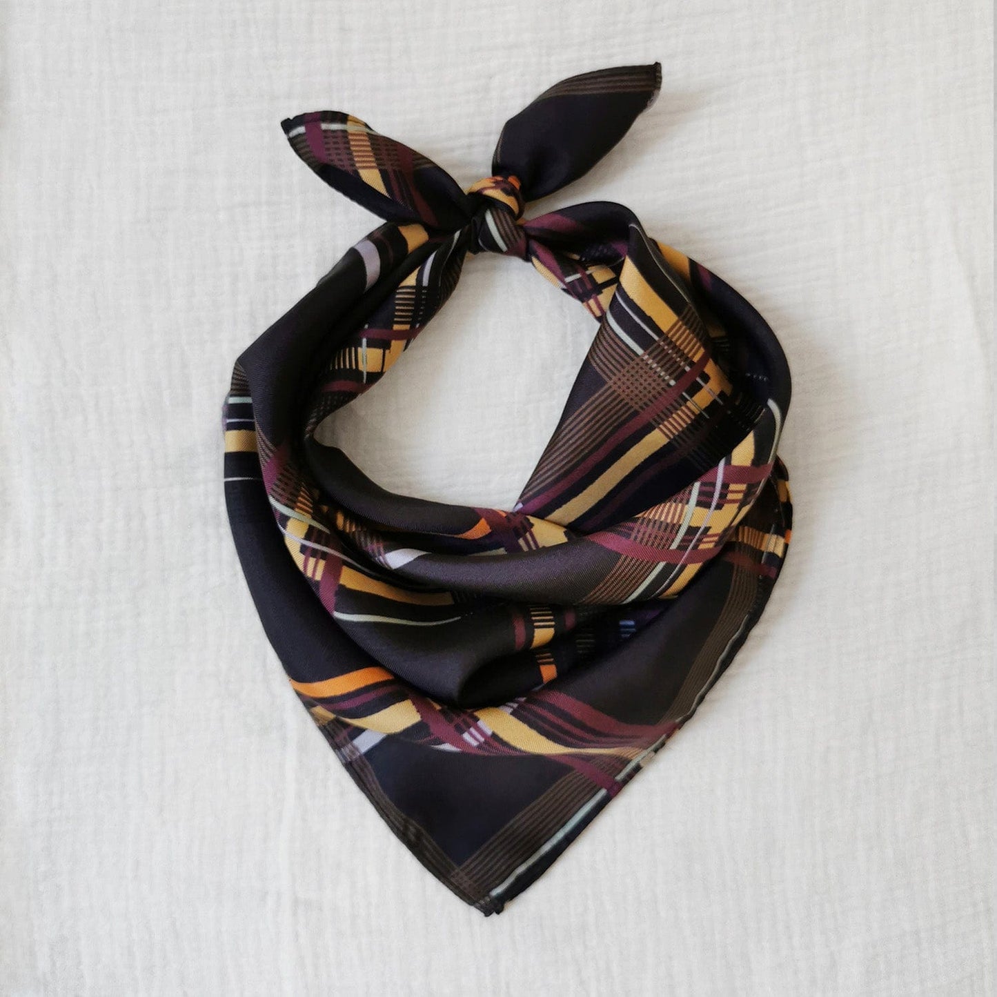 Elise Tsikis Paris Foulard Terra - archive