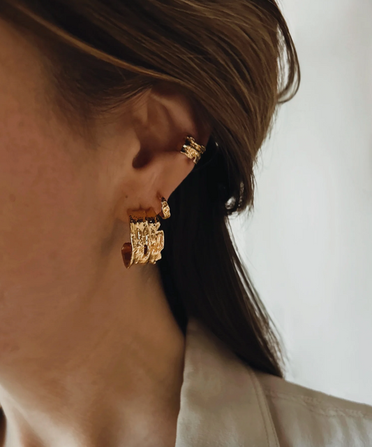 Sublimez votre style avec nos earcuffs artisanaux élégants