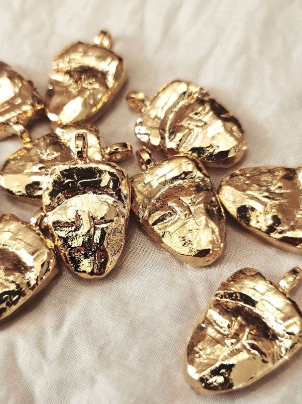 Les créations Elise Tsikis : Un voyage au cœur de l'artisanat