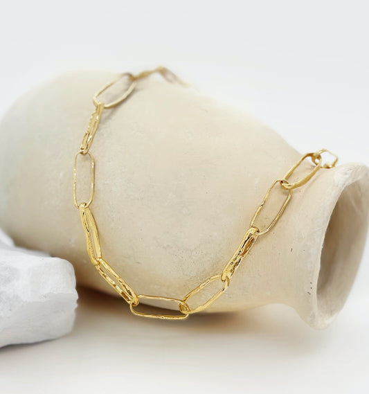 Collier Loukas
