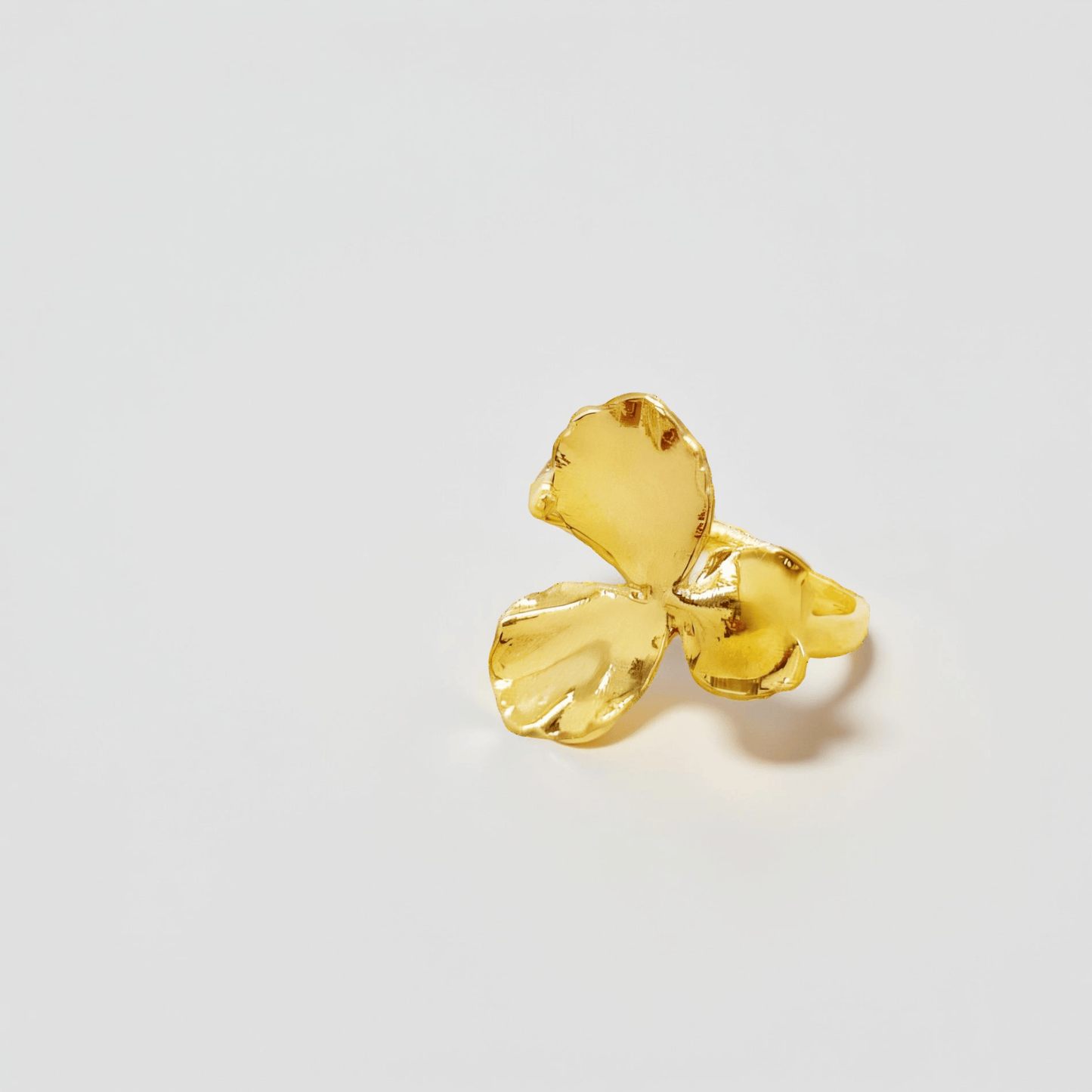 Elise Tsikis Paris Bague Pensee Small