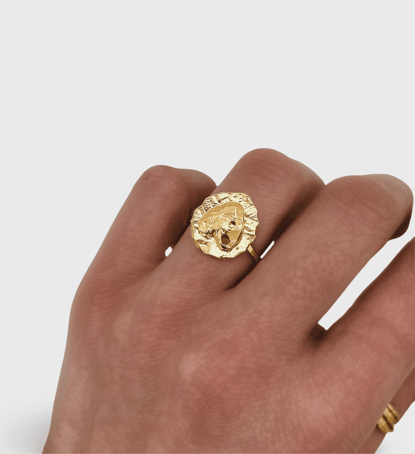 Elise Tsikis Paris Bague Serba - archive