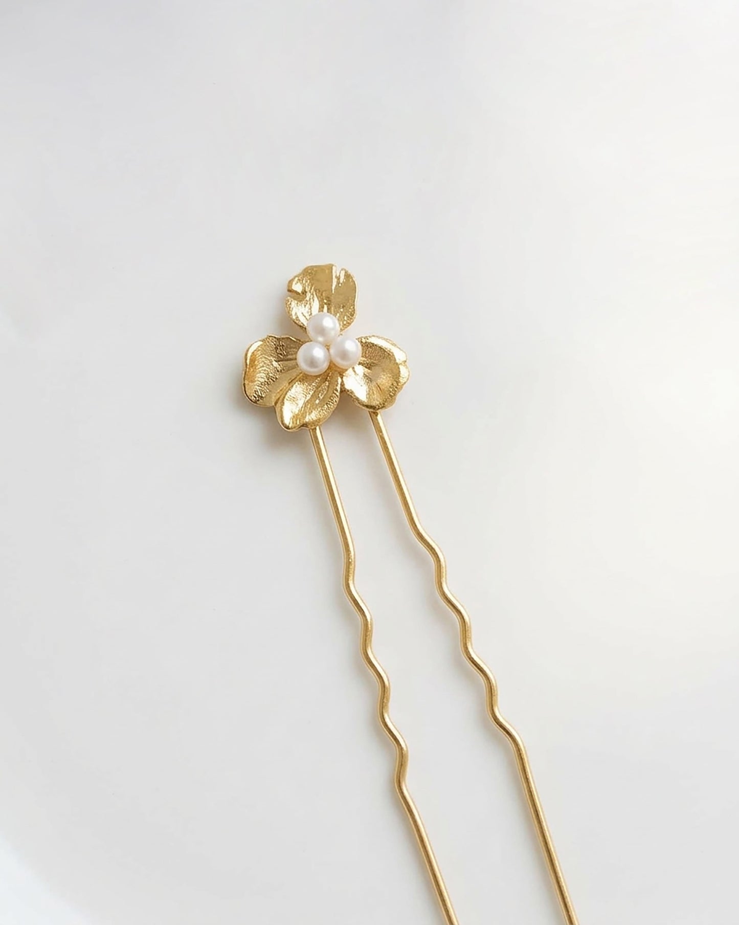 Elise Tsikis Paris Bijou de cheveux Alyki Pearl