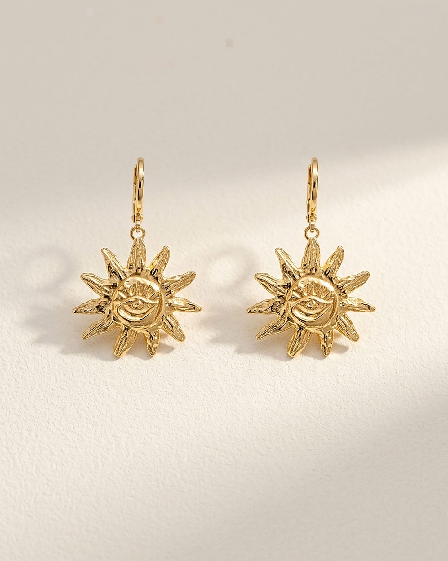 Elise Tsikis Paris Boucles d'oreille Hera