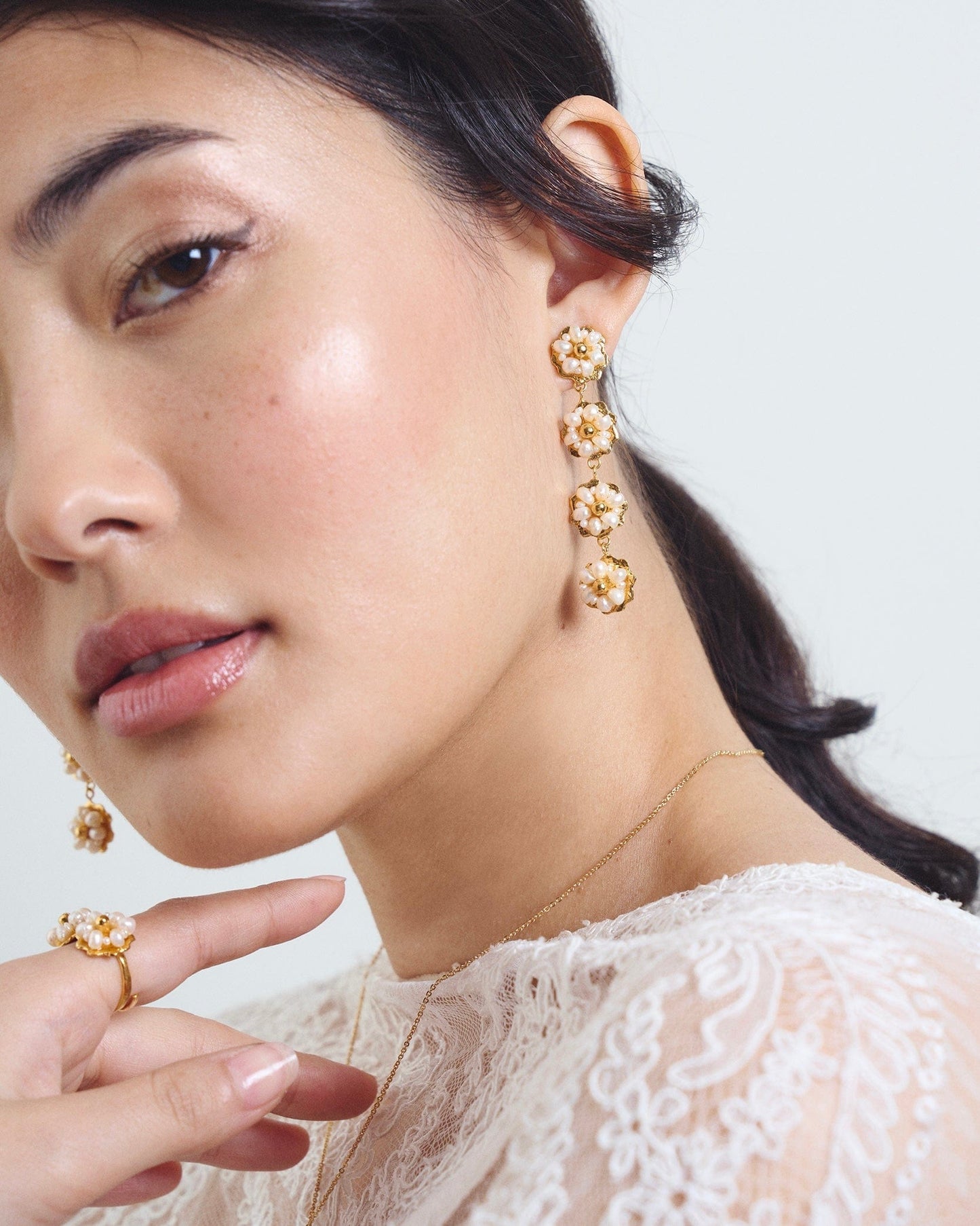 Elise Tsikis Paris Boucles d'oreilles Armenisti - archive