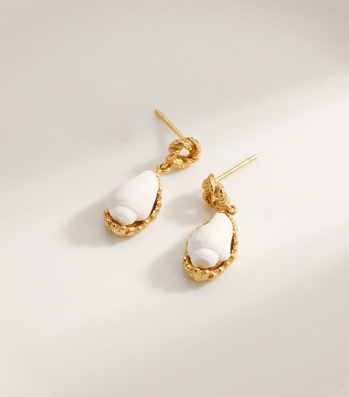 Elise Tsikis Paris Boucles d'oreilles Brume - archive