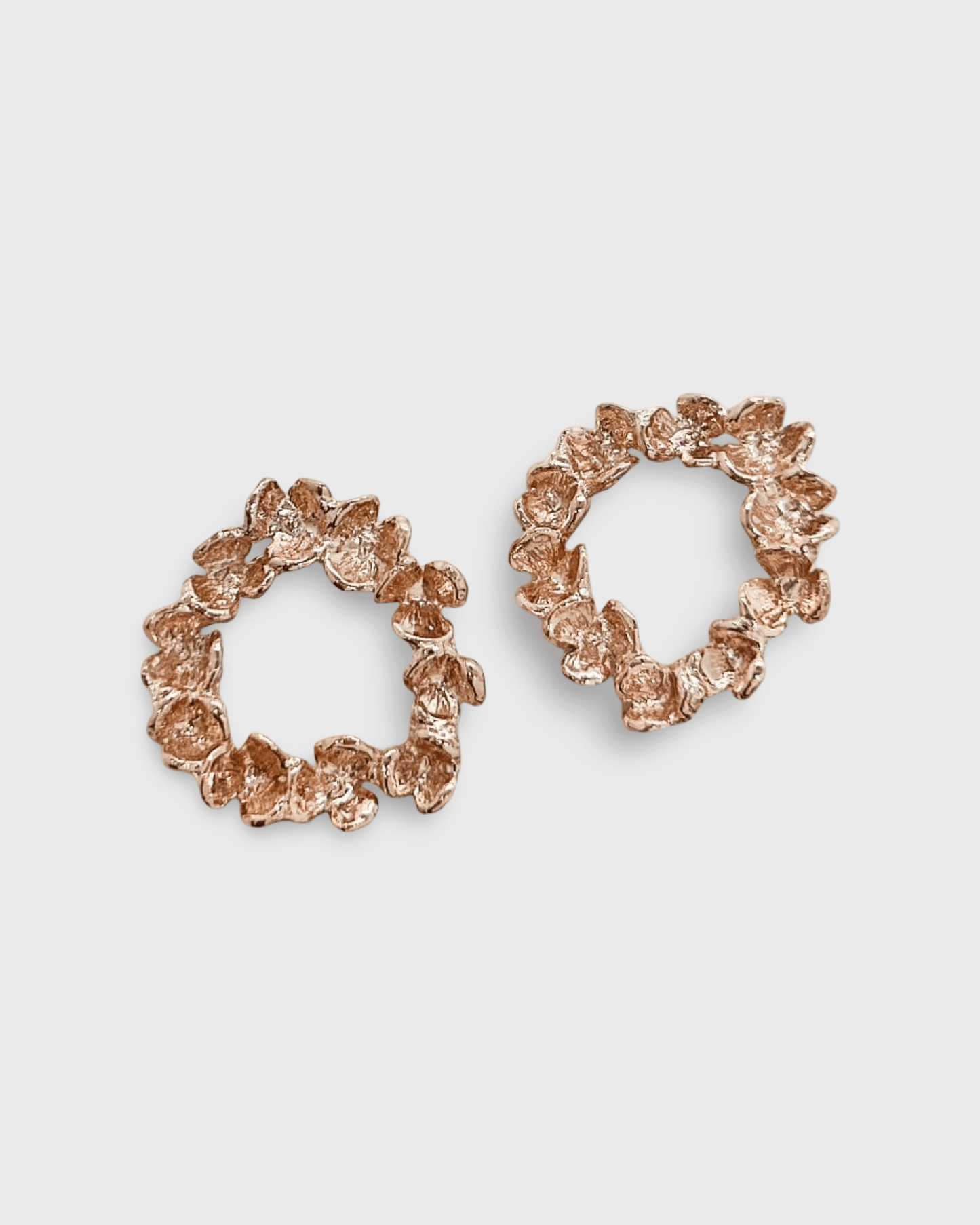 Elise Tsikis Paris Boucles d'oreilles Elbe