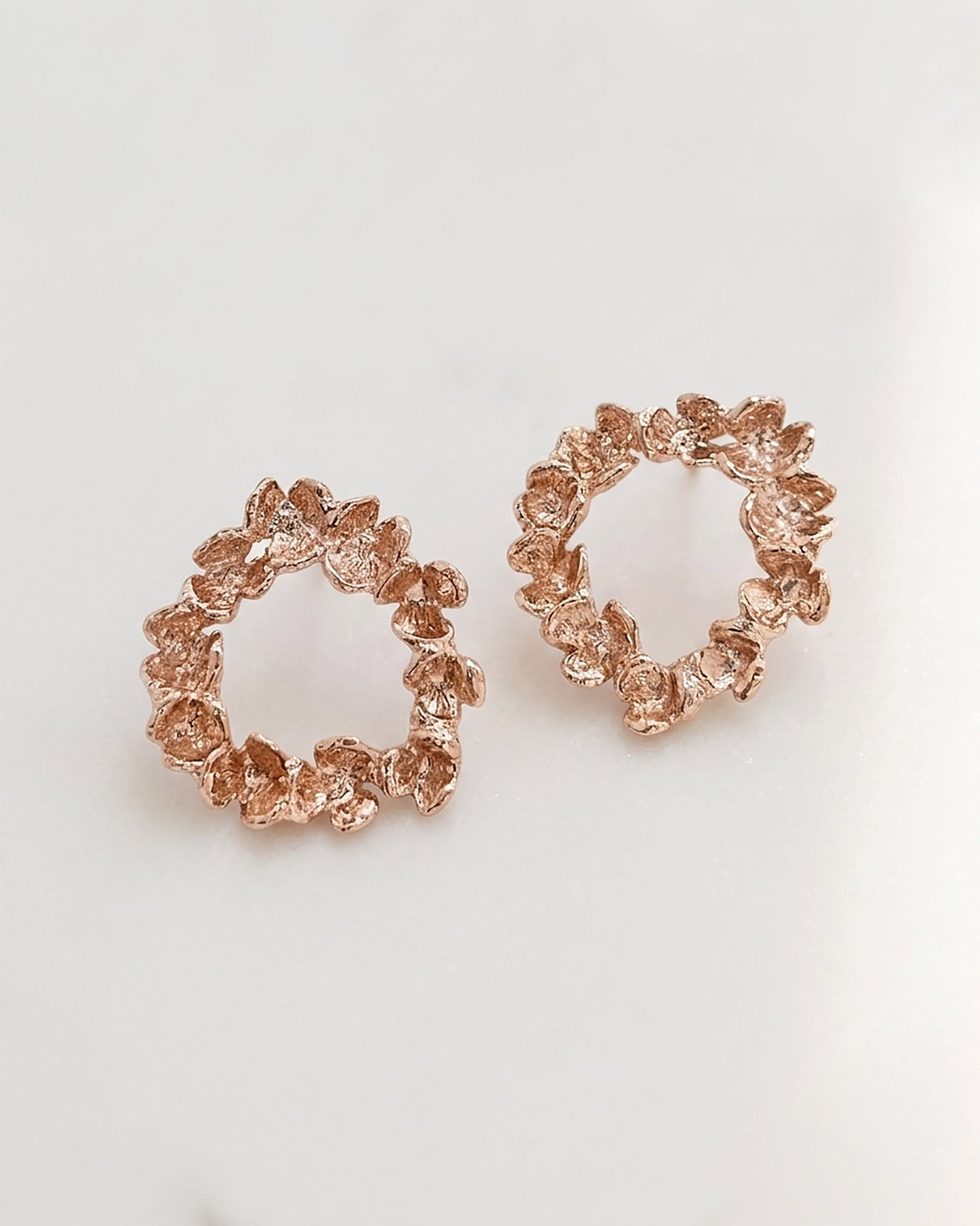 Elise Tsikis Paris Boucles d'oreilles Elbe