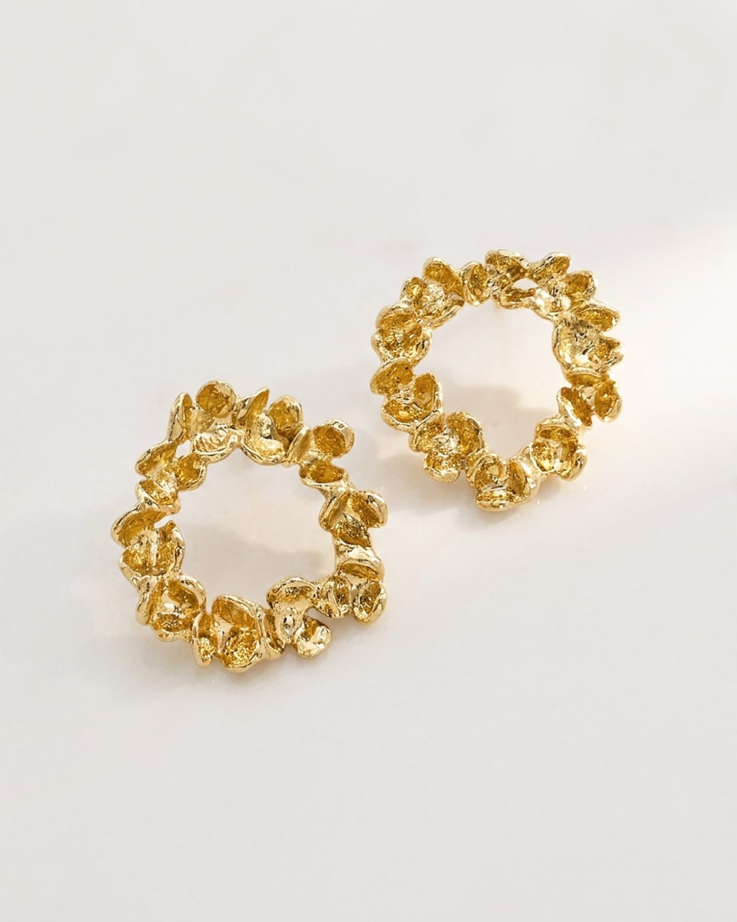 Elise Tsikis Paris Boucles d'oreilles Elbe