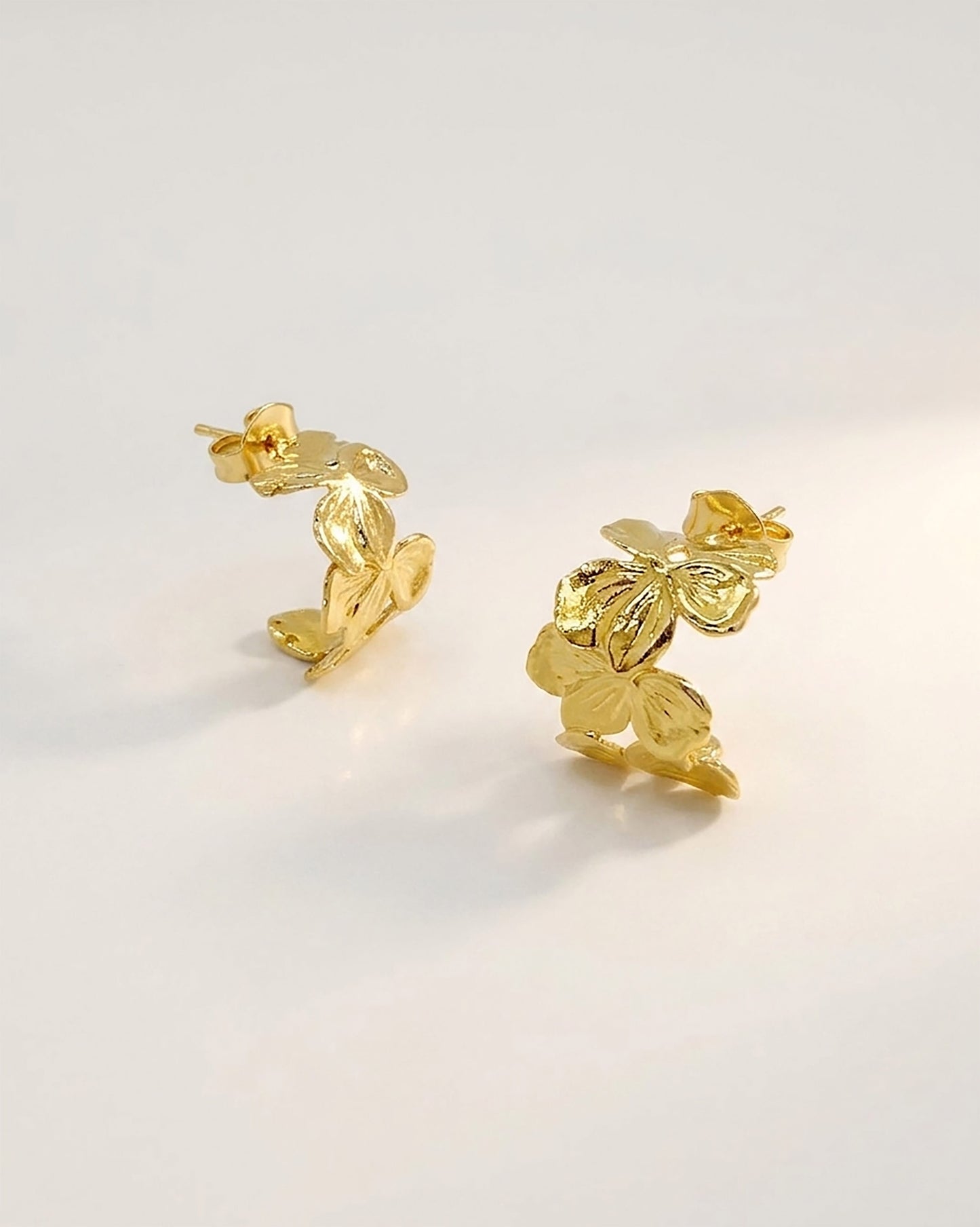 Elise Tsikis Paris Boucles d'oreilles Gialova