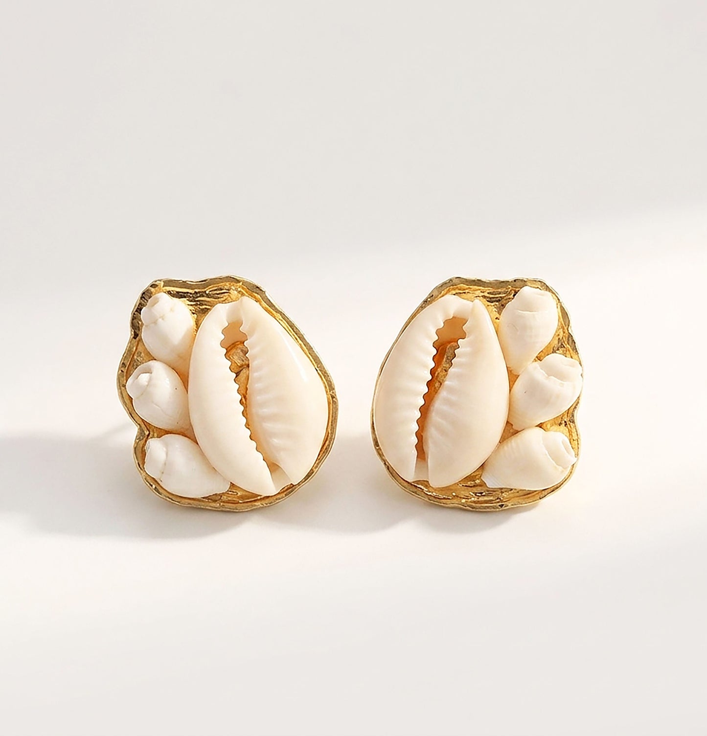 Elise Tsikis Paris Boucles d'oreilles Hades - archive