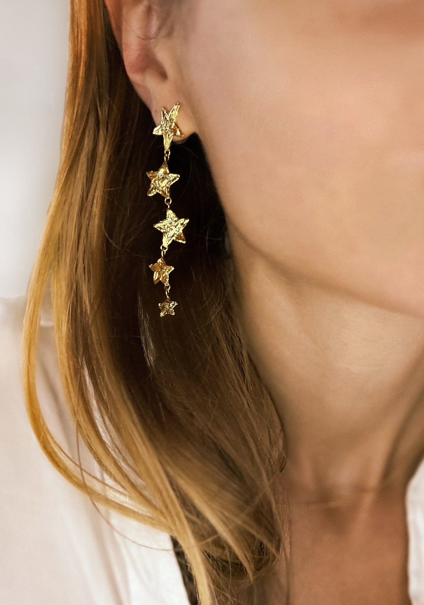Elise Tsikis Paris Boucles d'oreilles Lampasas