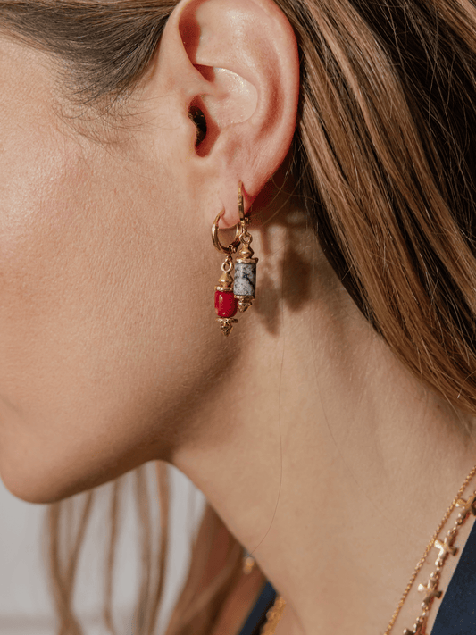 Elise Tsikis Paris Boucles d'oreilles Lasta rouge