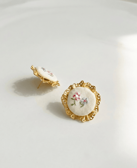 Elise Tsikis Paris Boucles d'oreilles Lavande - archive