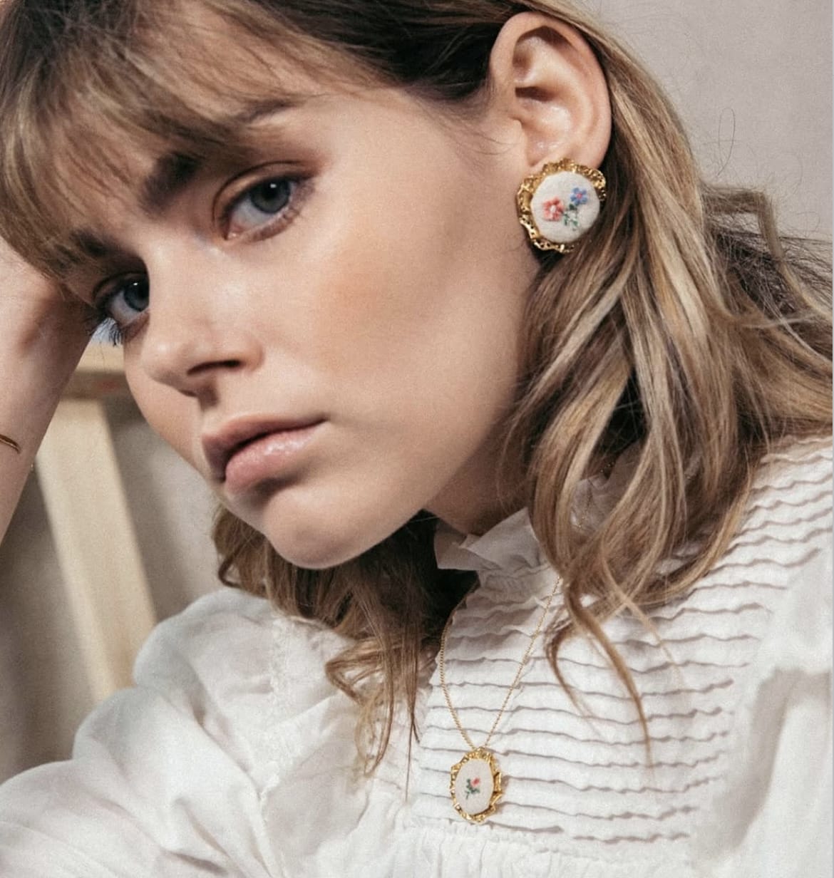 Elise Tsikis Paris Boucles d'oreilles Lavande - archive