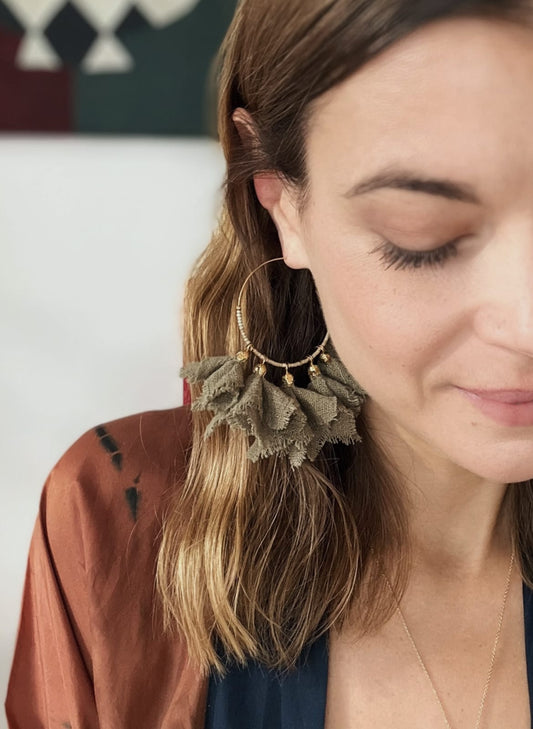 Elise Tsikis Paris Boucles d'oreilles Lisoura vert