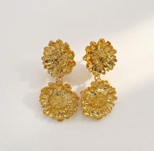 Elise Tsikis Paris Boucles d'oreilles Luynes Gold